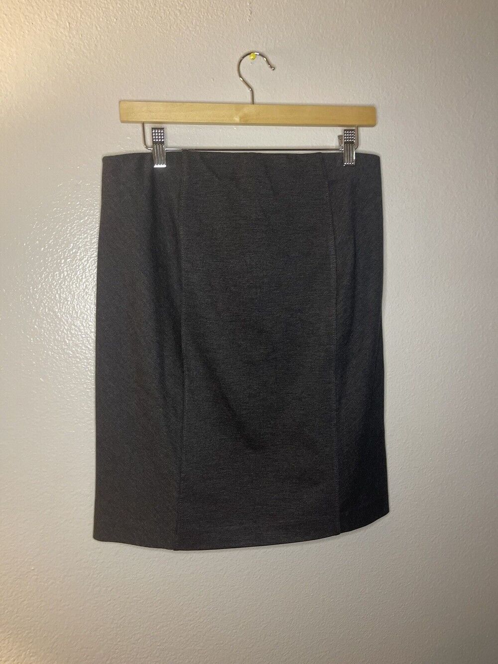 J.Jill Women’s Pull On Stretch Ponte Short Pencil Skirt Size Small Work Grey NWT